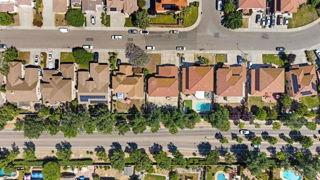 Photo of 1900 Kern Mountain Way
