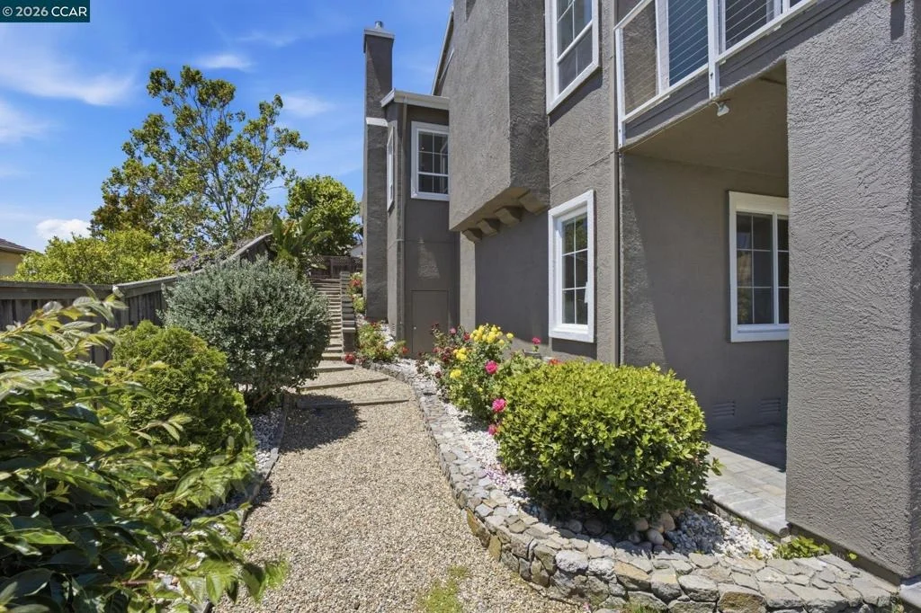 Photo of 3024 Overlook Dr