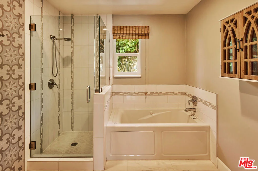 Photo of 6363 Zumirez Drive