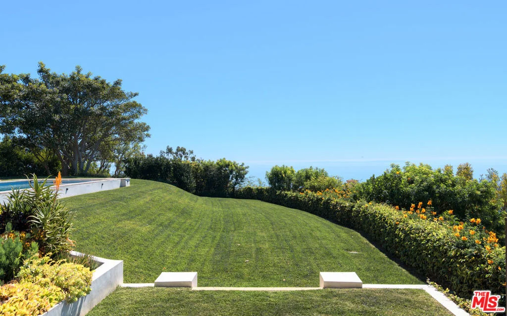 Photo of 27445 Winding Way