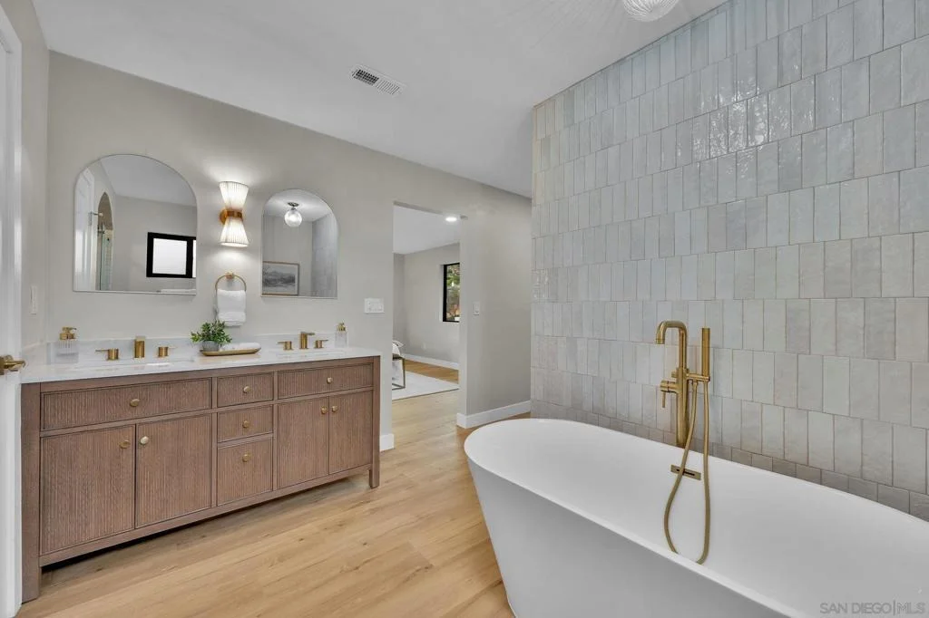 Photo of 4360 Helix Canyon Dr