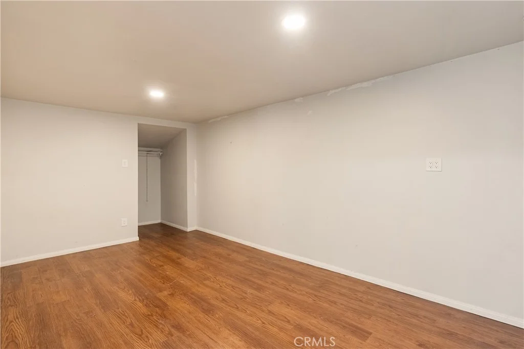 Photo of 1195 N Campus Avenue