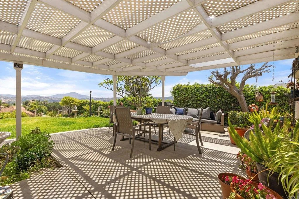 Photo of 1573 Villa Crest Drive