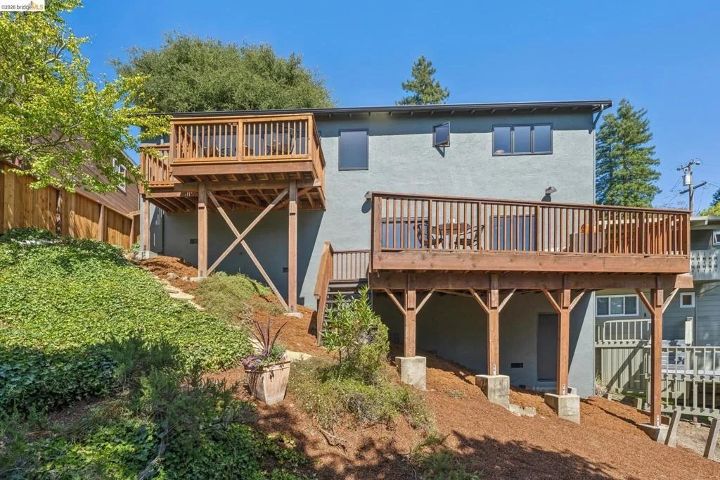 Photo of 1010 Keeler Ave