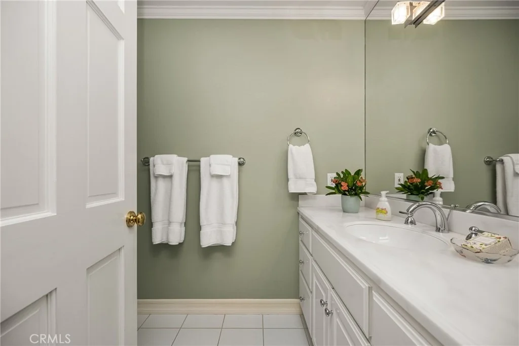 Photo of 57 Emerald