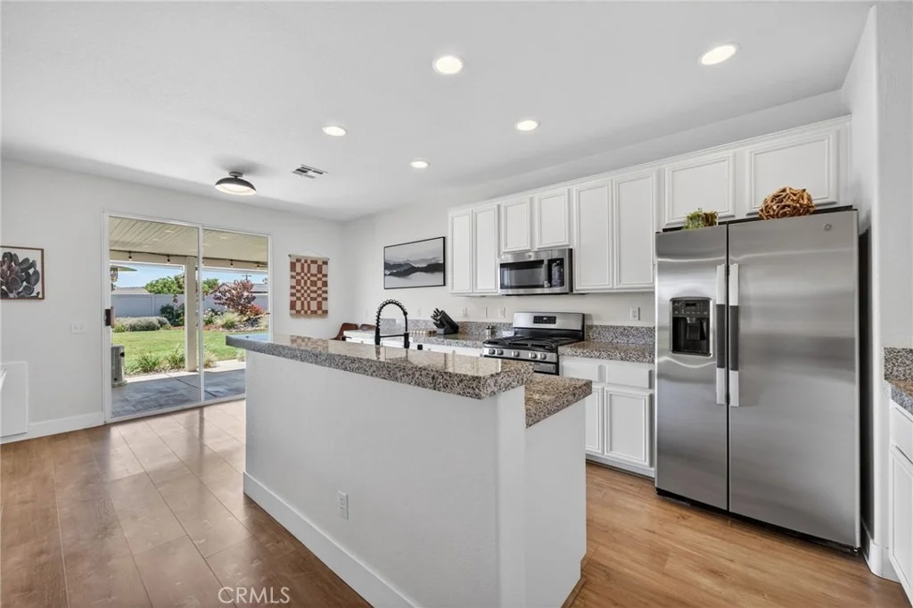 Photo of 31081 Cedar Oak Road