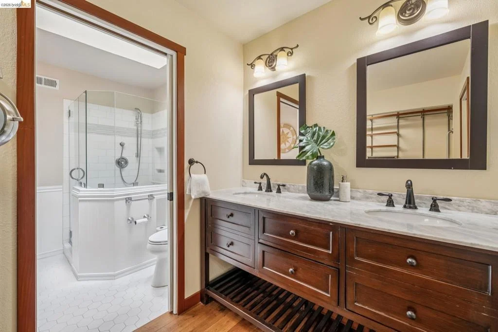 Photo of 2206 Pinehurst Court