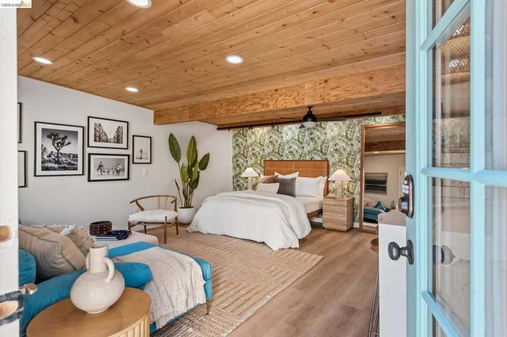 Photo of 5215 Fleming Ave