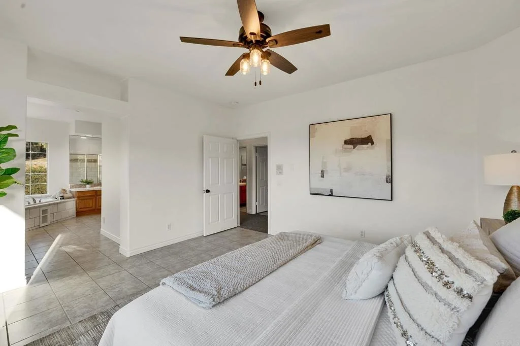 Photo of 1021 Marine View Drive