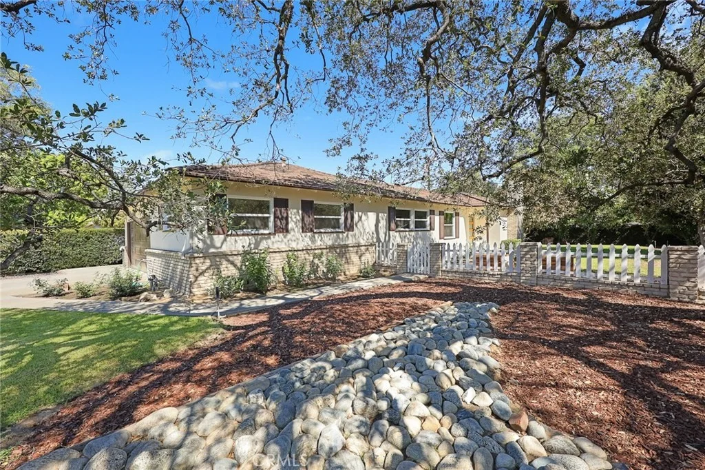 Photo of 2320 Sewanee