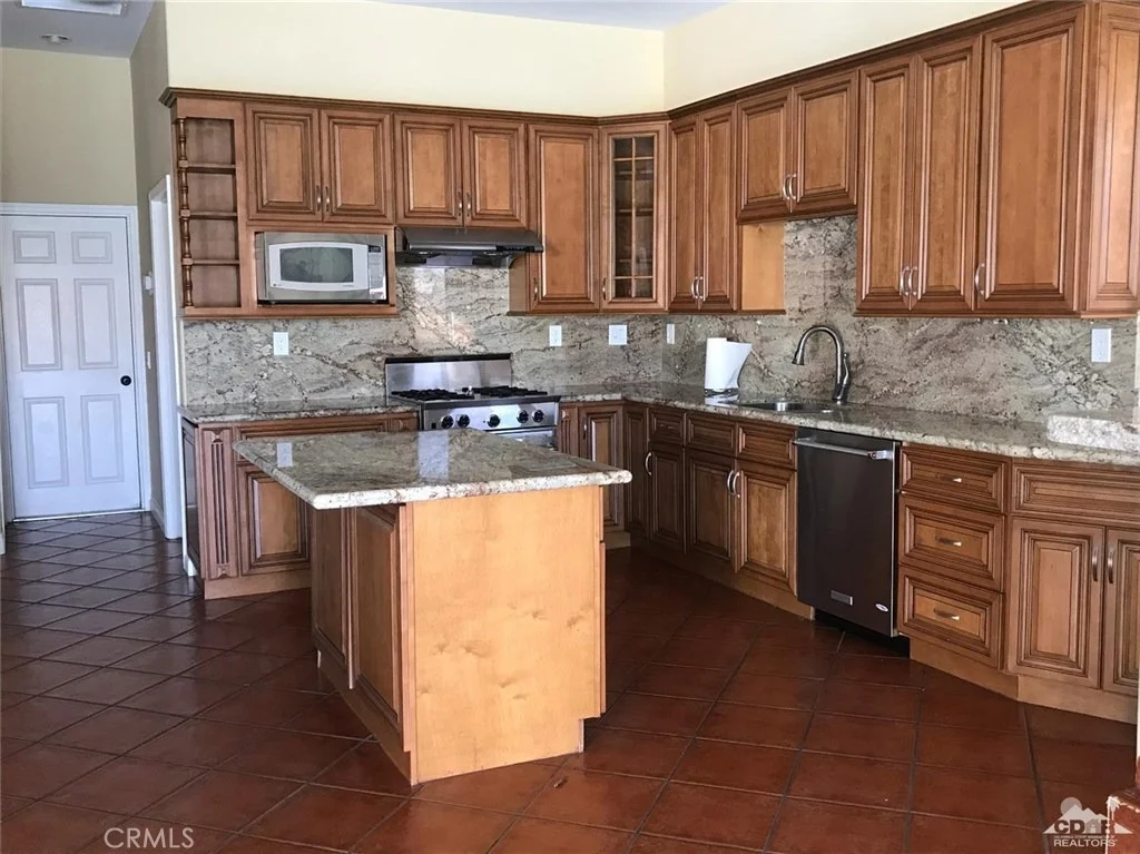 Photo of 10 Tucson Circle