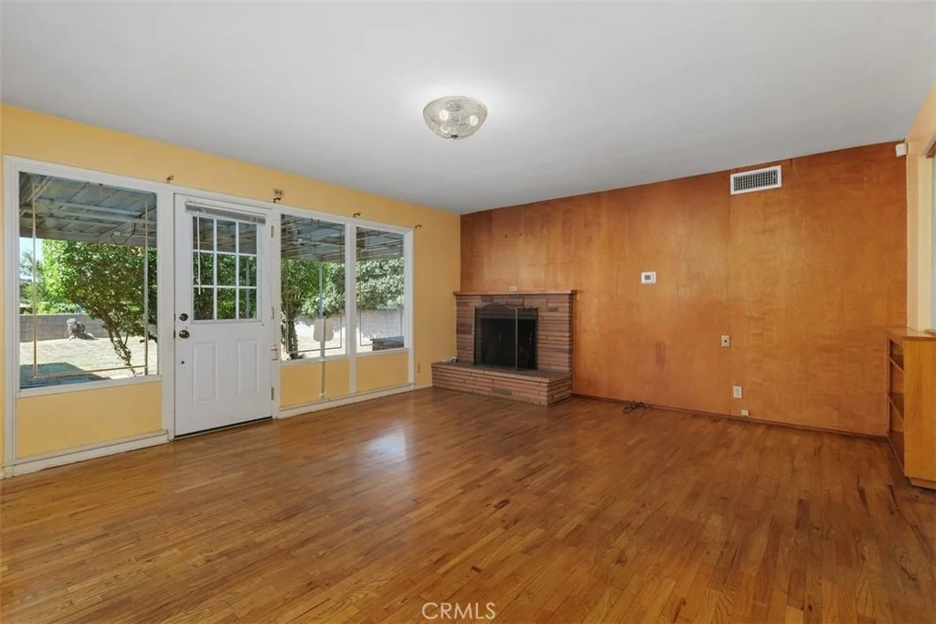 Photo of 417 E Cornell