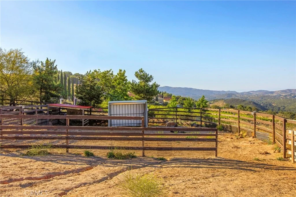 Photo of 43780 Paseo Espinazo