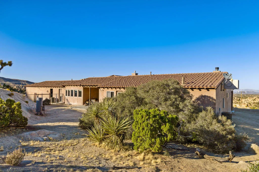 Photo of 56245 Cobalt Road