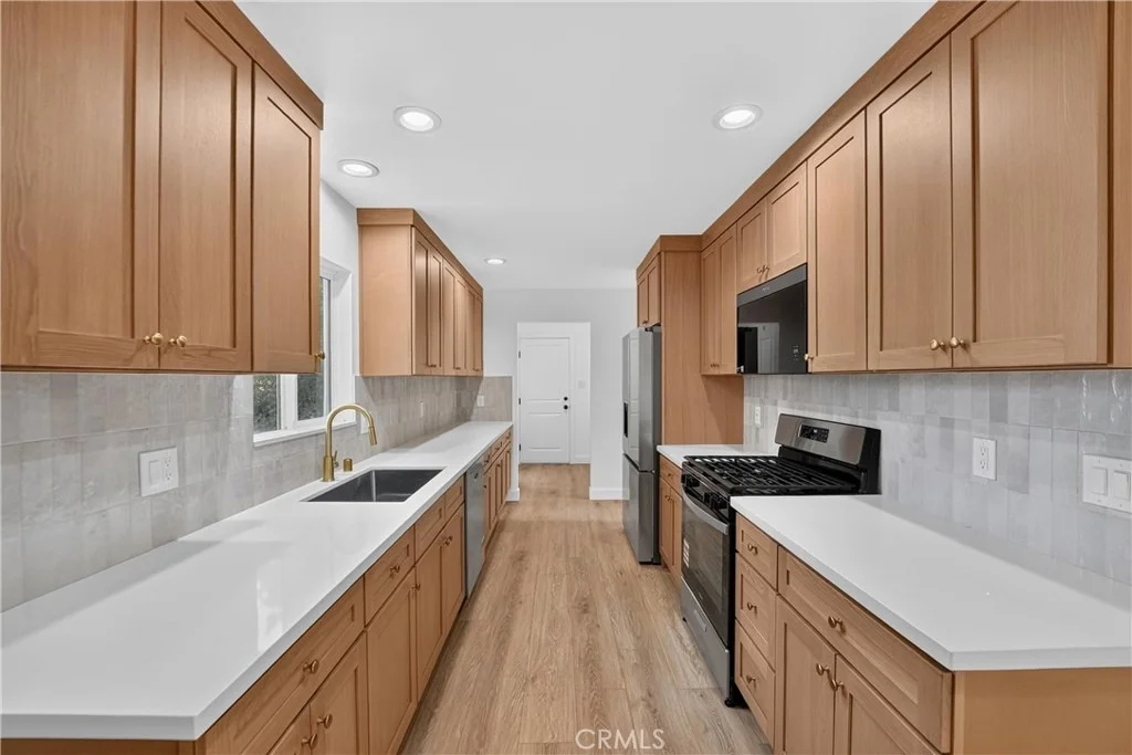 Photo of 18153 Cohasset