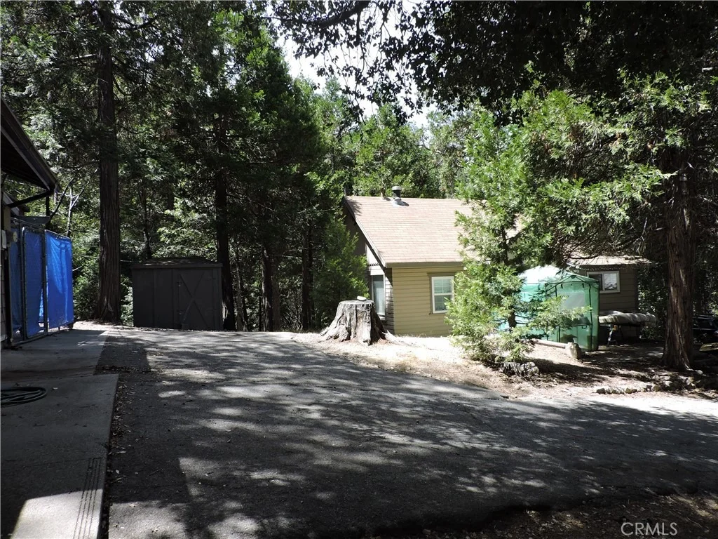 Photo of 657 Knoll