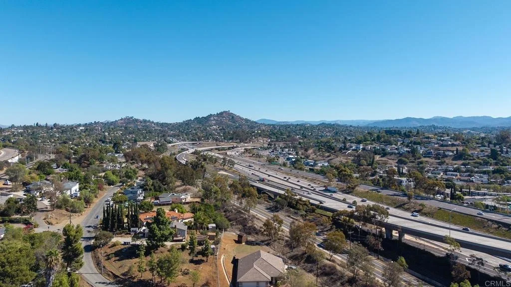 Photo of 3900 Rojo Tierra