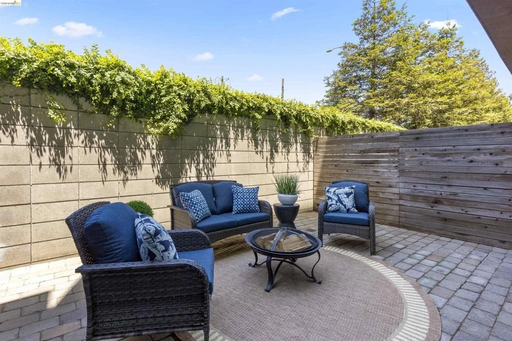 Photo of 1355 Pullman Way