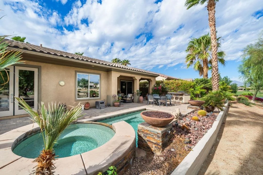 Photo of 81194 Avenida Colonias