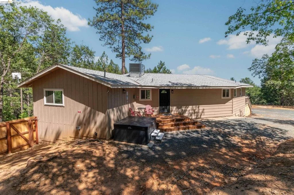 Photo of 23984 Oxbow Ln South