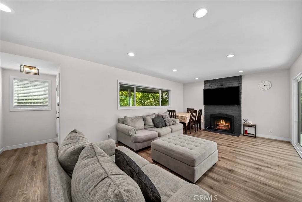 Photo of 8043 Sunnybrae