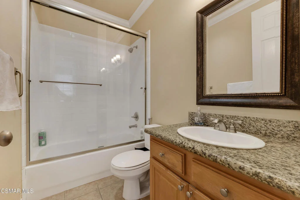 Photo of 5588 California Oak Street