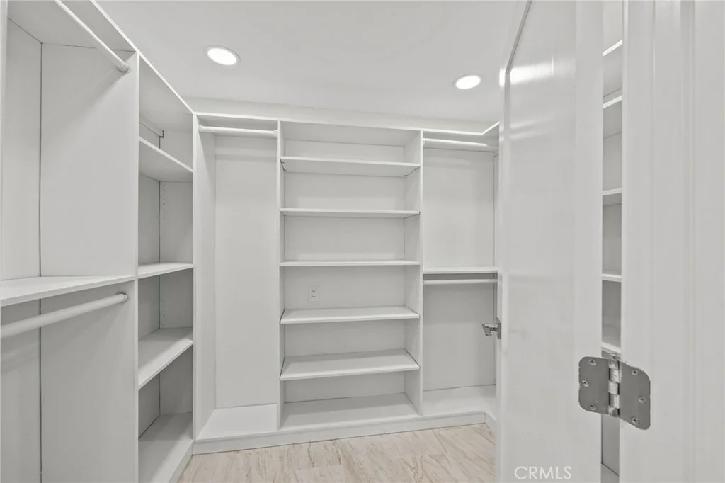 Photo of 4623 Center Avenue