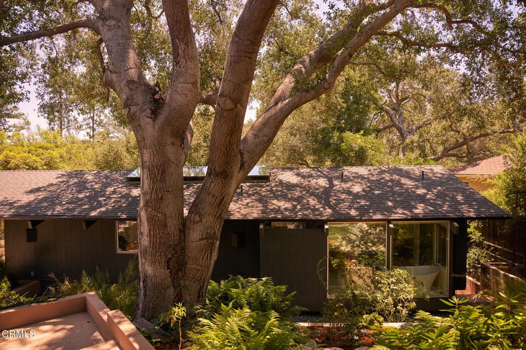 Photo of 980 Mesa Verde Road