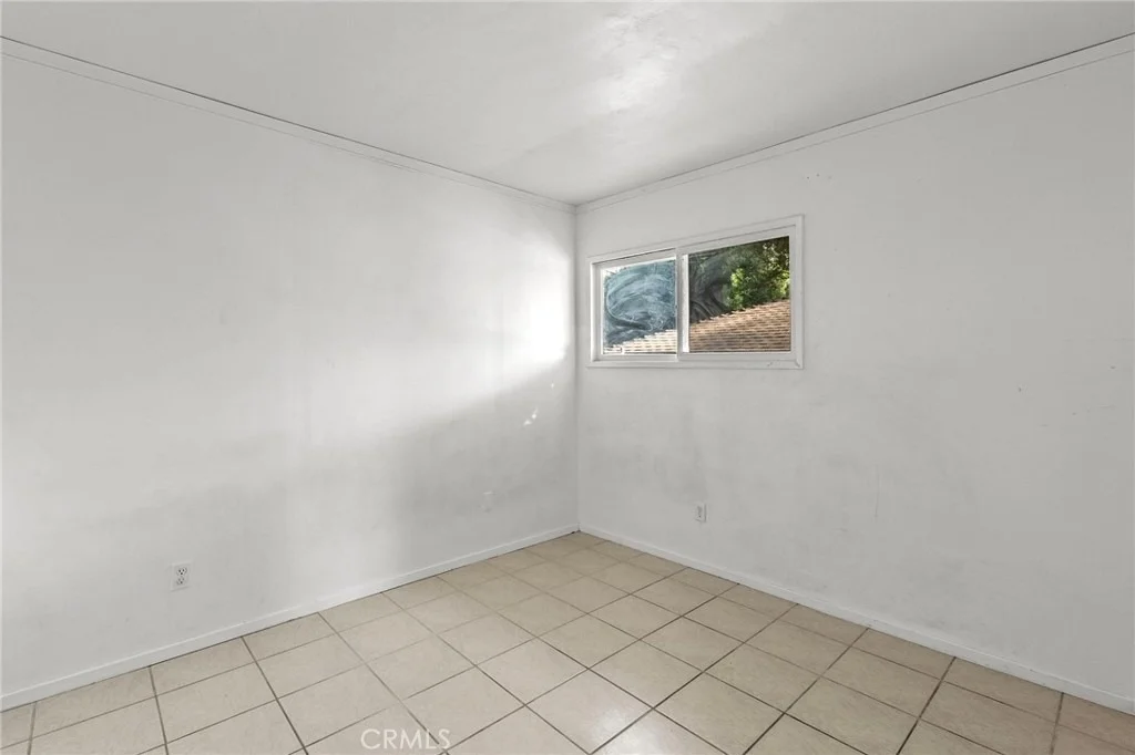 Photo of 3058 Flanders