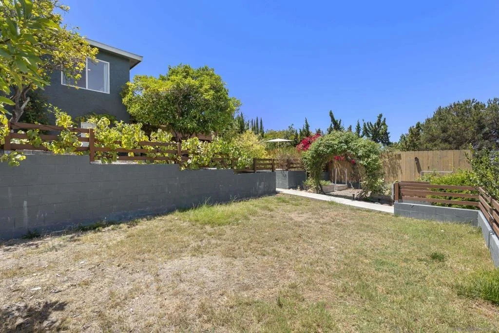 Photo of 5409 Redland Dr.