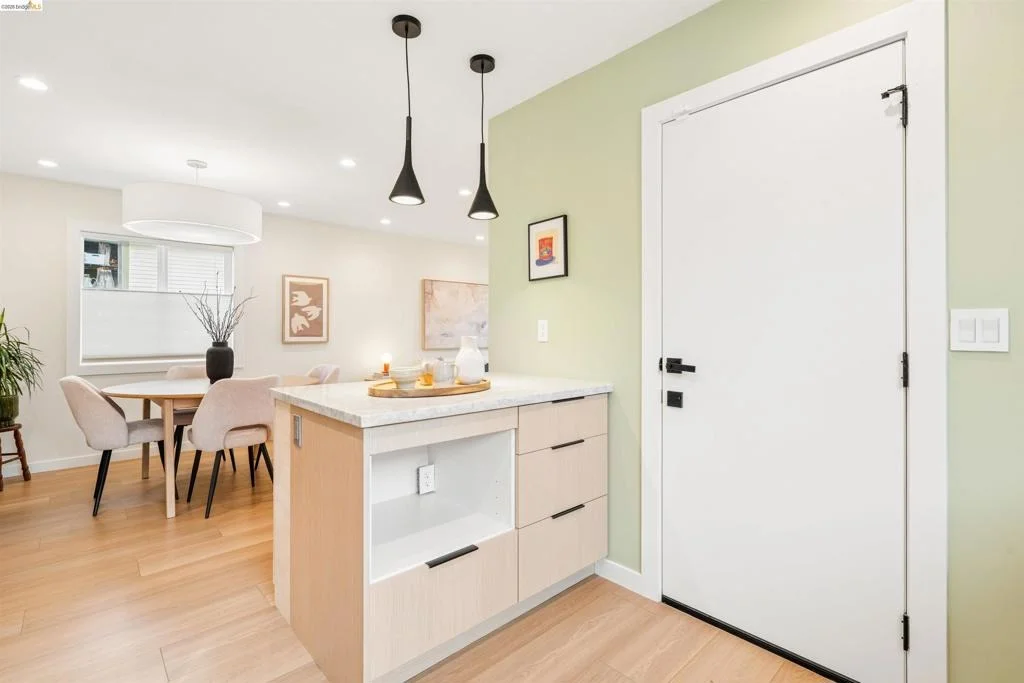 Photo of 1537 Carleton St