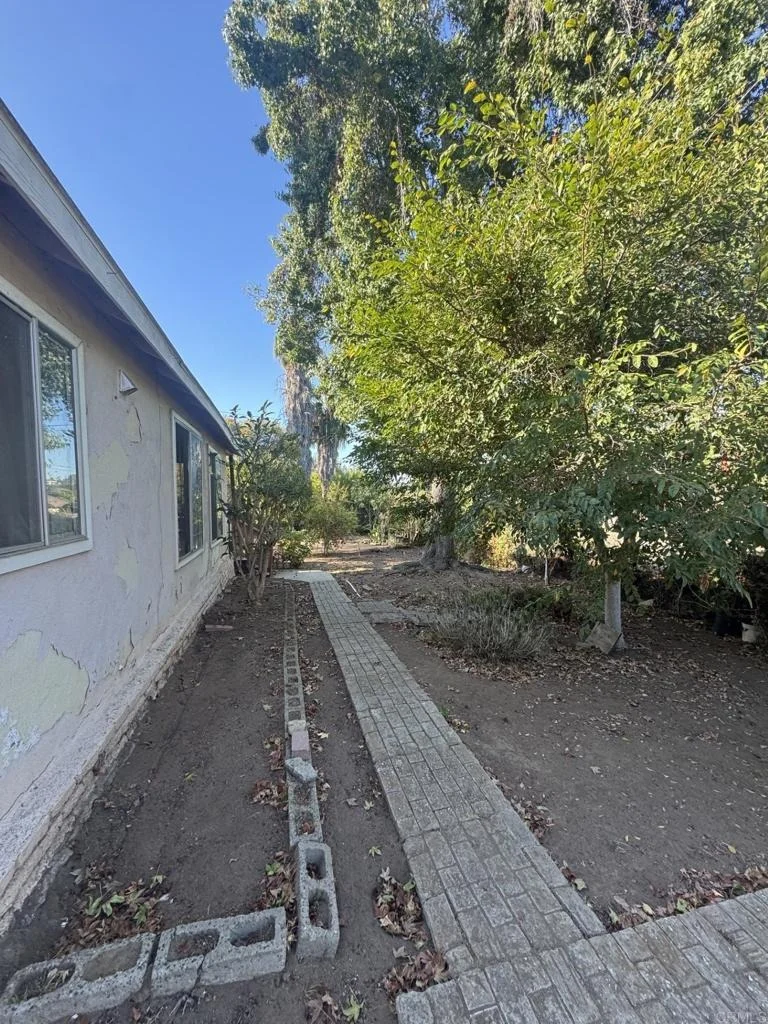 Photo of 726 Valley Drive