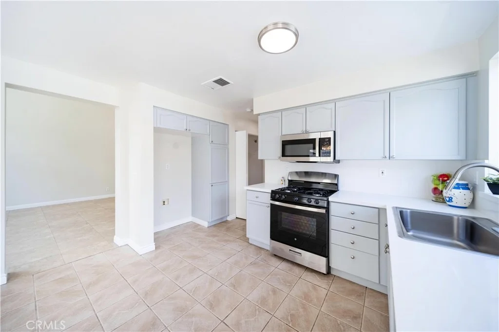 Photo of 877 Willowcreek