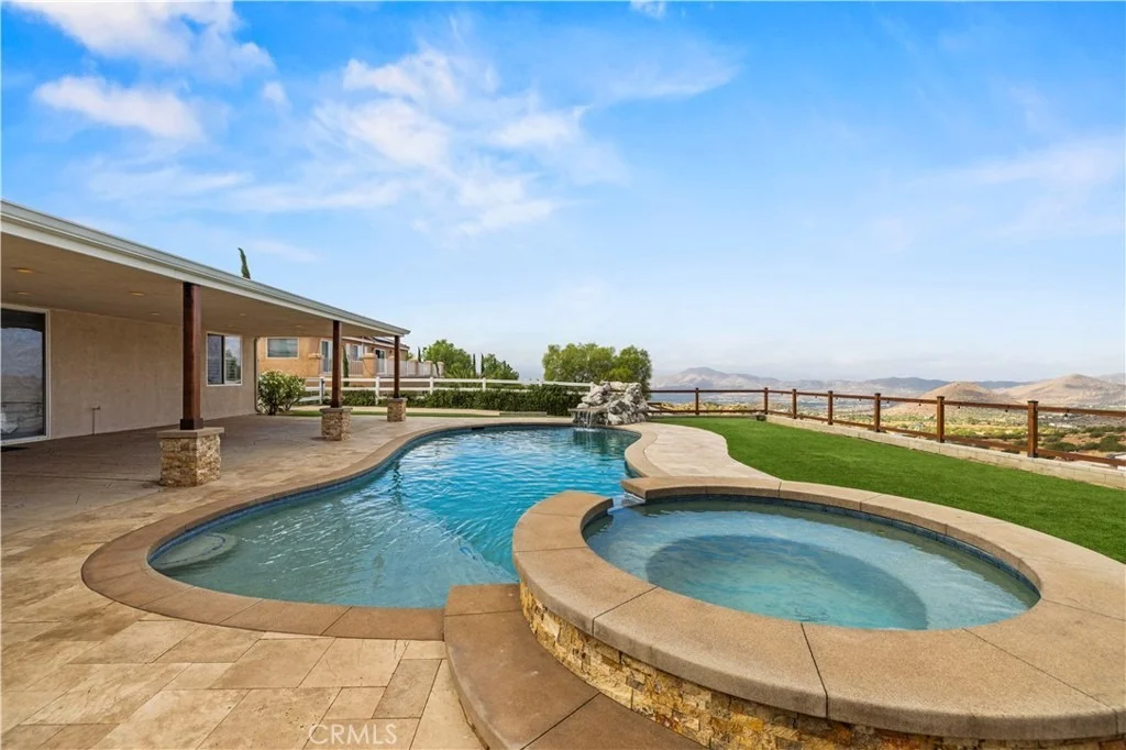 Photo of 34665 Desert Road