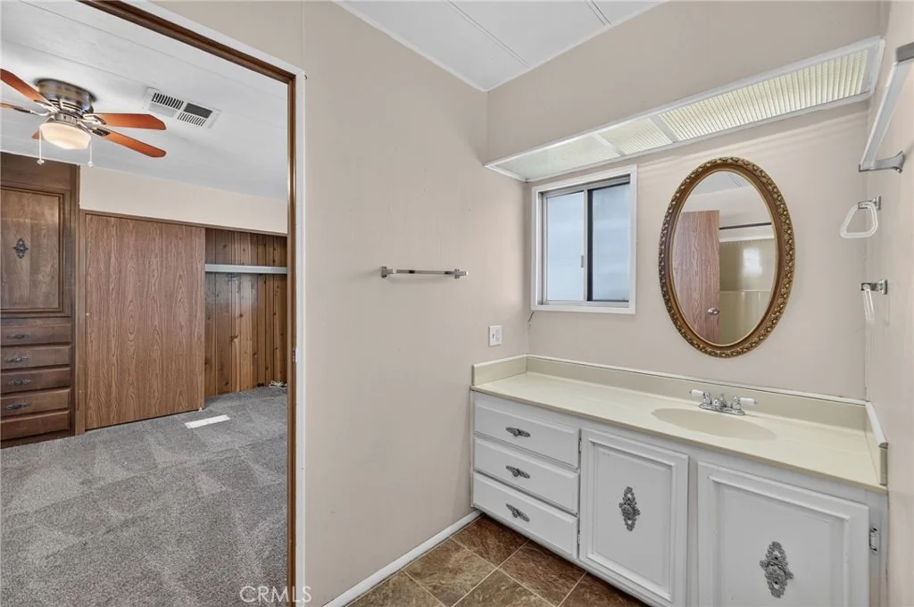 Photo of 1650 Sonora