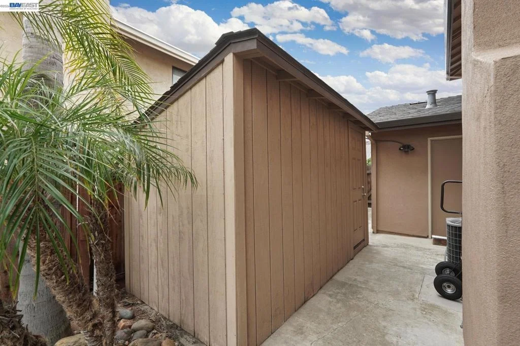 Photo of 1760 Anchorage Way