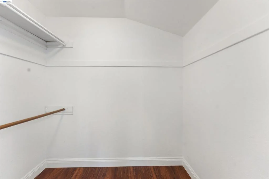 Photo of 5333 Creek Est