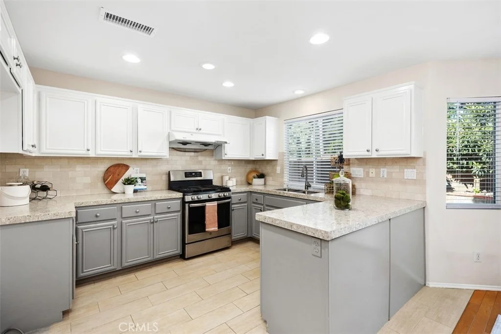 Photo of 50 Linhaven