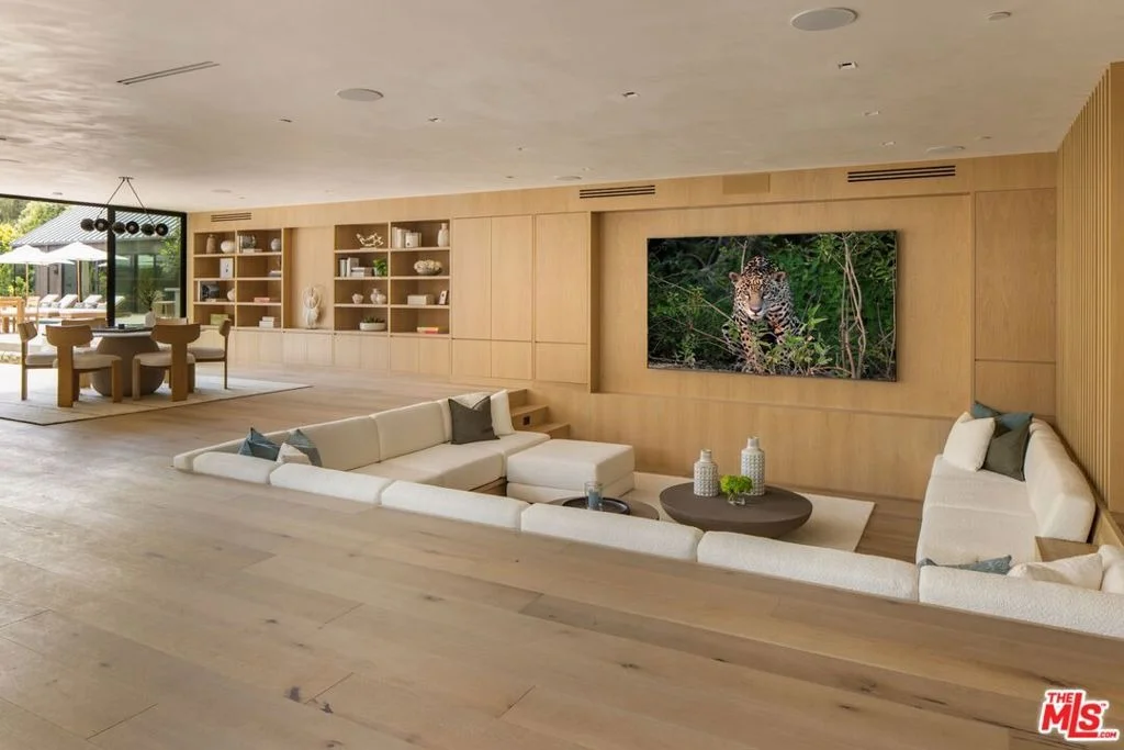 Photo of 12309 Viewcrest Road