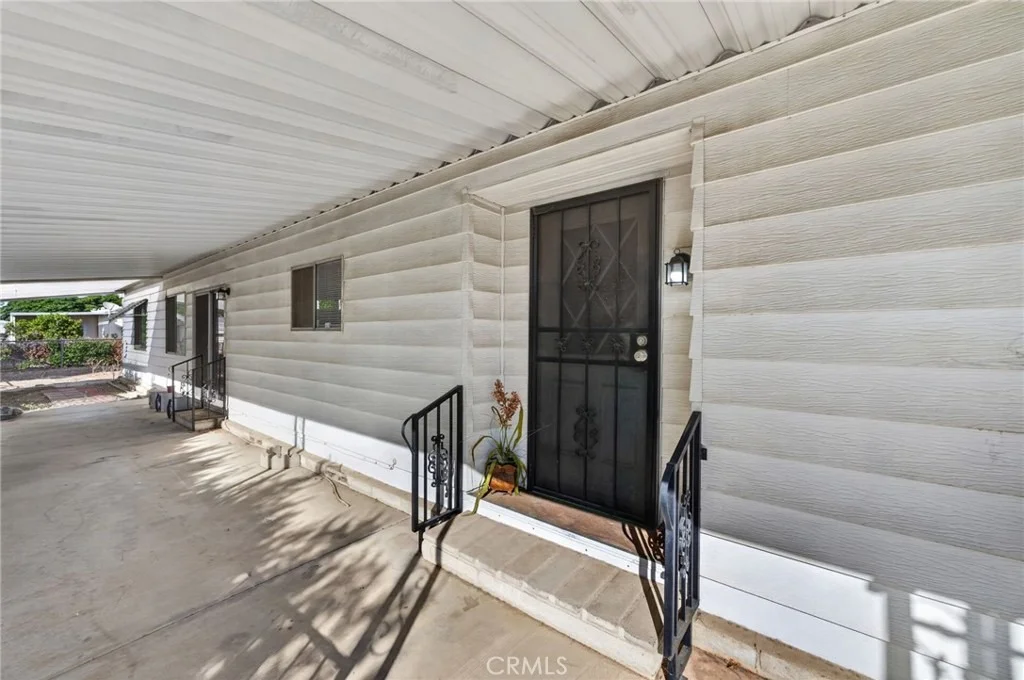 Photo of 1650 Sonora