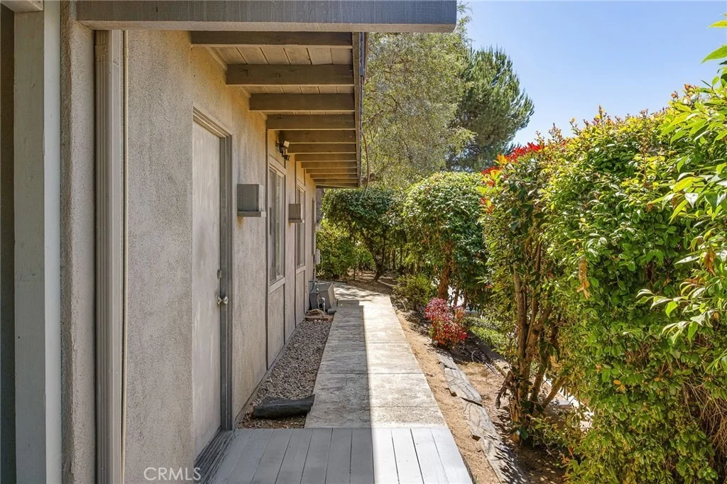 Photo of 10960 Treeside Lane