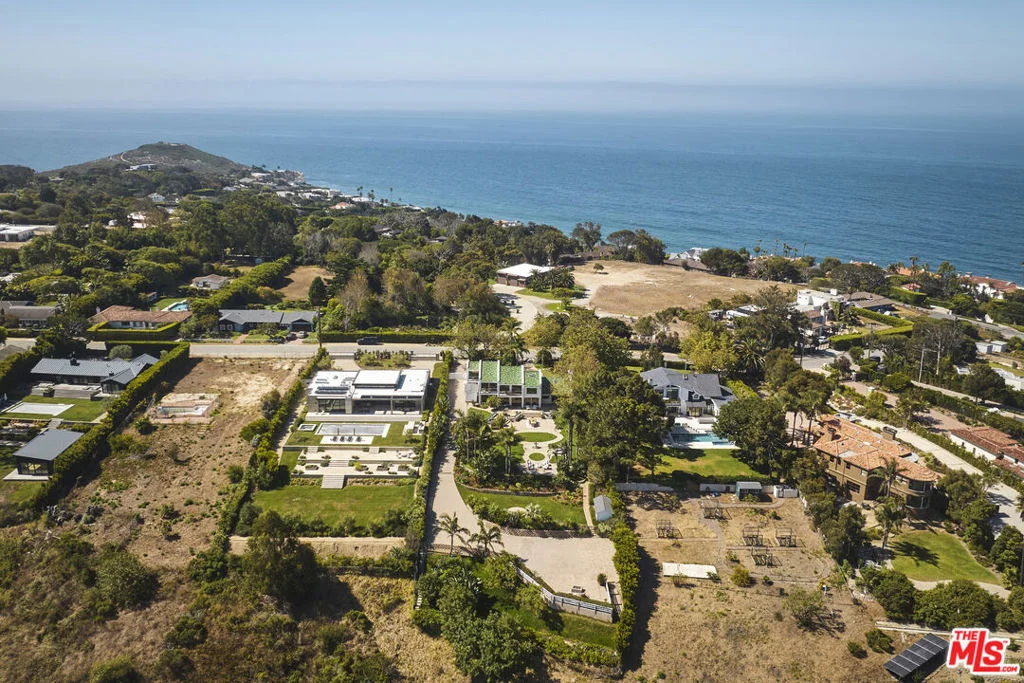 Photo of 29417 Bluewater Road