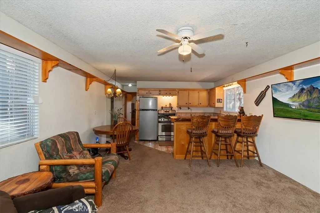 Photo of 676 Pine Lane