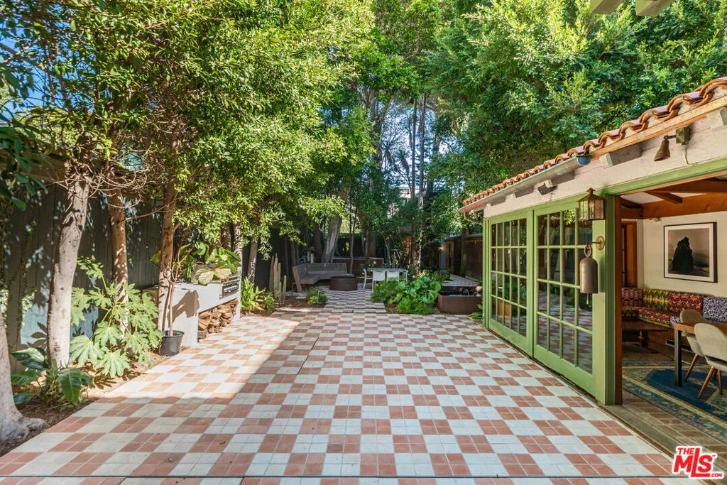 Photo of 23441 Malibu Colony Road