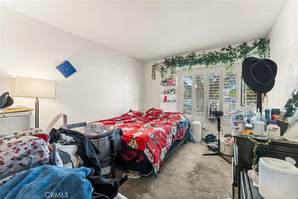 Photo of 955 Peacock Dr
