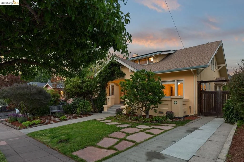 Photo of 1021 Colusa Ave