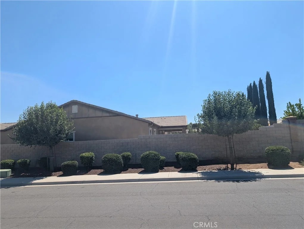 Photo of 26439 Redoak Street