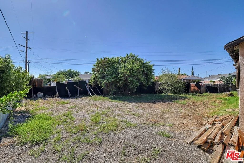 Photo of 8441 Rincon Avenue