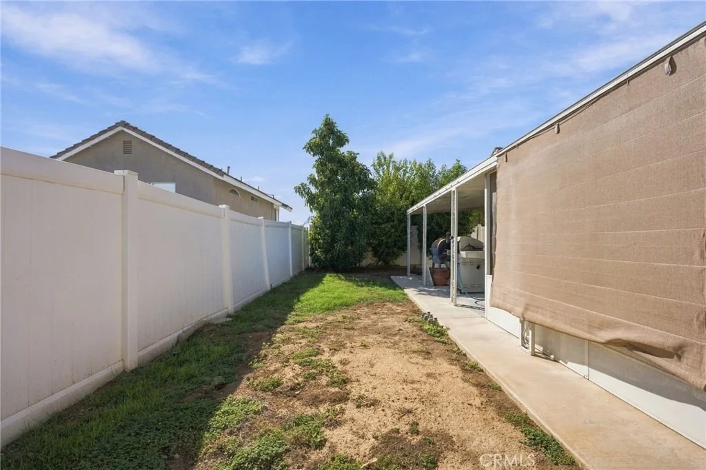 Photo of 33593 Pecan