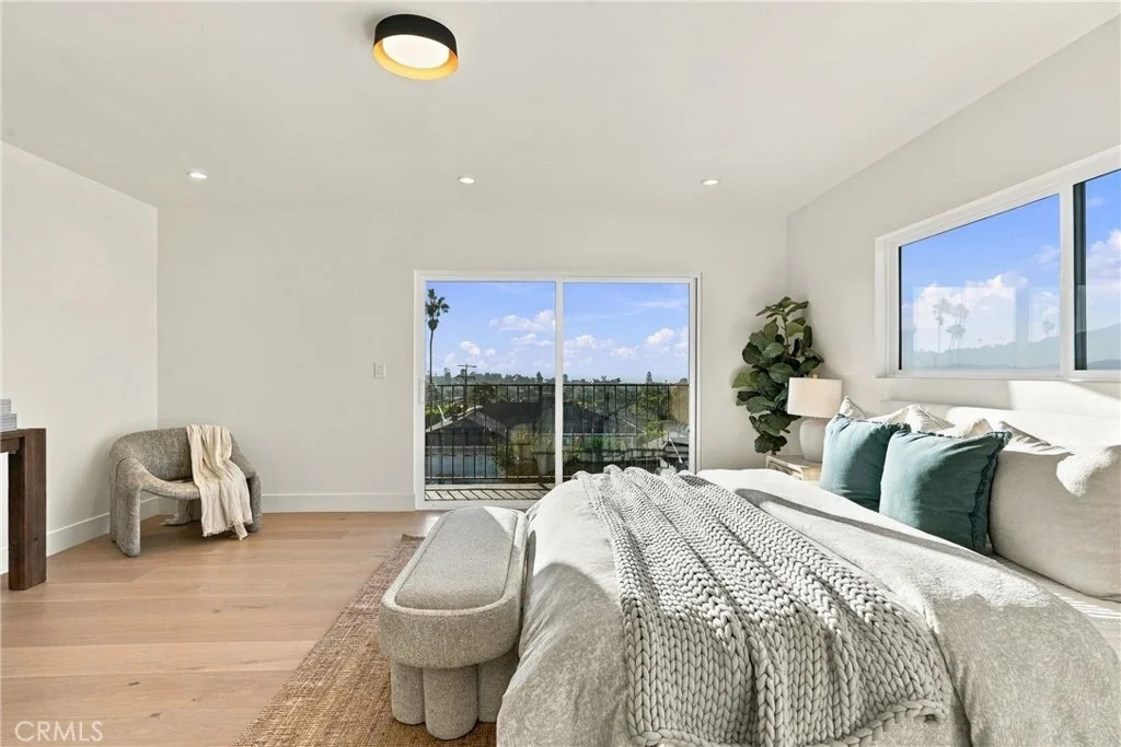 Photo of 205 Via Los Altos